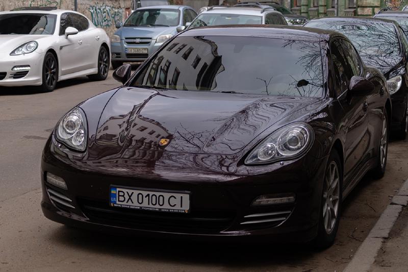 Porsche-Panamera-ВХ0100СІ-1.jpg