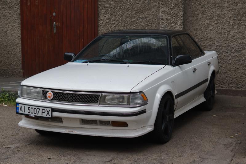 Toyota-Carina-АІ5007РХ.jpg